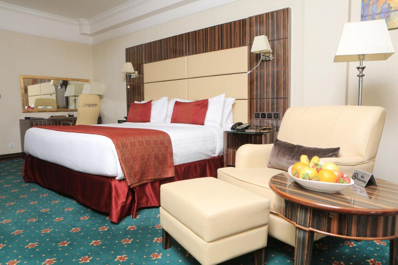 Golden Tulip Addis Ababa Hotel Kültér fotó